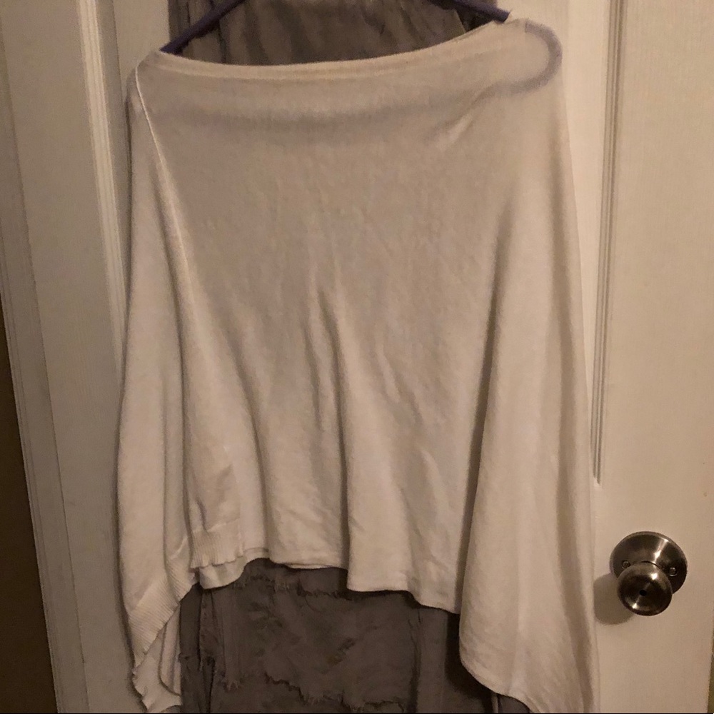 White poncho . Light weight. Organic/fair trade